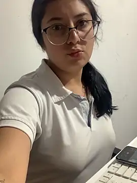 Velma star online show from September 2025 12:26:01 PM