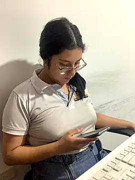 Velma star online show from September 2025 11:34:02 AM