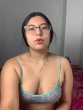 Velma star online show from November 2025 01:36:01 PM