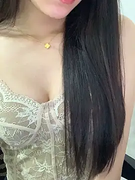 JennyQueen18 online show from April 2026 11:47:02 AM