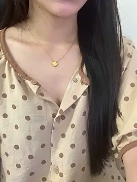 JennyQueen18 online show from May 2026 05:35:01 AM