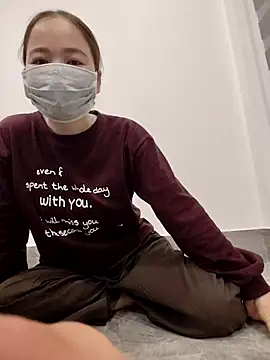 Snapshot of daisylouis chatting on March 2026 10:11:02 AM daisylouis online show from March 2026 10:11:02 AM