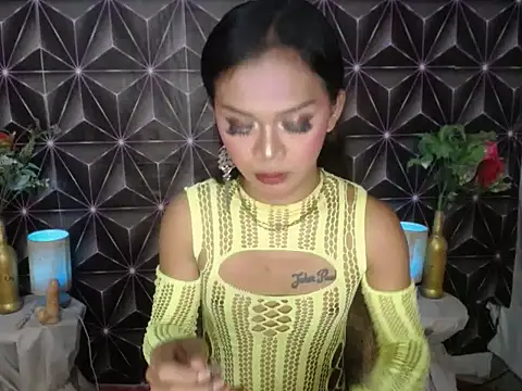 Snapshot of carin_slut chatting on October 2025 07:59:02 AM carin slut online show from October 2025 07:59:02 AM