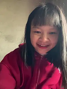 Daisy018 online show from December 2025 03:37:02 AM