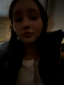 Snapshot of SnappyHappy chatting on October 2025 04:24:02 PM SnappyHappy online show from October 2025 04:24:02 PM