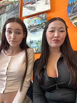 Snapshot of SnappyHappy chatting on October 2025 11:32:02 AM SnappyHappy online show from October 2025 11:32:02 AM