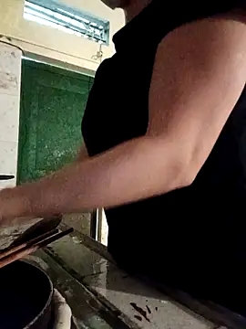 Snapshot of Mizzu-mi chatting on November 2025 03:56:02 AM Mizzu-mi online show from November 2025 03:56:02 AM