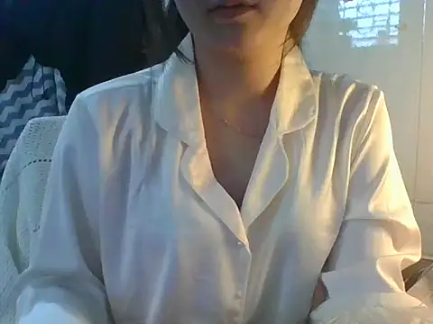 Snapshot of Linzly chatting on December 2025 03:12:03 AM Linzly online show from December 2025 03:12:03 AM