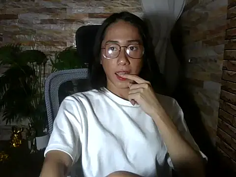 Snapshot of Bakoshnimobayot chatting on November 2025 11:37:01 PM Bakoshnimobayot online show from November 2025 11:37:01 PM