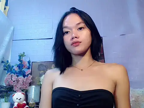 Snapshot of sexybabewarrior chatting on May 2026 04:04:02 PM sexybabewarrior online show from May 2026 04:04:02 PM