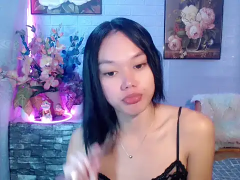 Snapshot of sexybabewarrior chatting on June 2026 05:10:02 PM sexybabewarrior online show from June 2026 05:10:02 PM