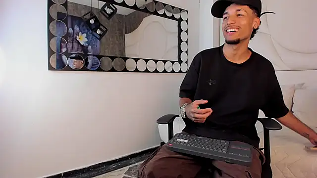 Thiagoferreti online show from October 2025 03:36:01 AM