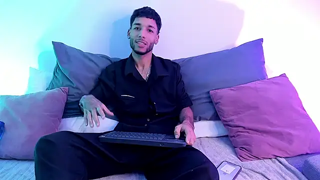 Thiagoferreti online show from June 2026 04:34:02 AM