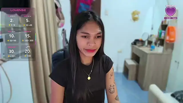 Snapshot of sexloverxxz chatting on December 2025 10:22:01 AM sexloverxxz online show from December 2025 10:22:01 AM