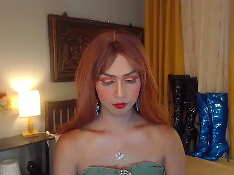 Nathalieheartt online show from September 2025 01:18:01 AM