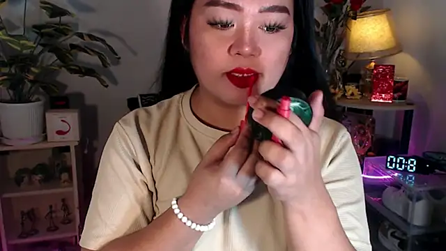 YourSweet-mich online show from October 2025 12:00:02 PM