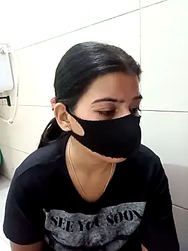 Snapshot of Hot_Jaanvi_ chatting on November 2025 04:31:02 PM Hot Jaanvi online show from November 2025 04:31:02 PM