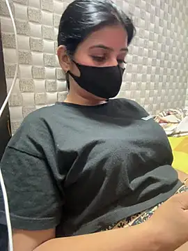Hot Jaanvi  online show from May 2026 06:03:01 PM