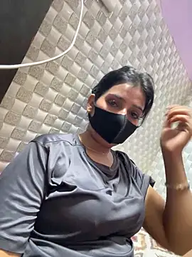 Snapshot of Hot_Jaanvi_ chatting on June 2026 07:18:01 PM Hot Jaanvi online show from June 2026 07:18:01 PM