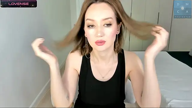 MinaDiamondd online show from June 2026 04:45:01 AM