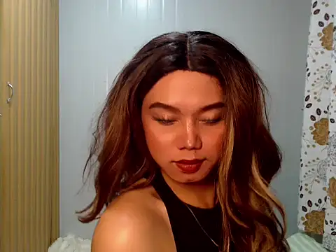 KathRouge online show from February 2026 12:44:02 PM