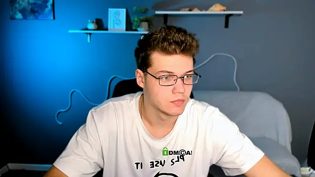 Snapshot of lucas_long_ chatting on October 2025 08:48:02 AM lucas long online show from October 2025 08:48:02 AM