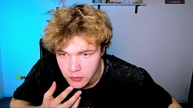 lucas long  online show from February 2026 08:02:01 PM