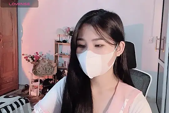 Snapshot of ___Daisy___ chatting on October 2025 07:12:02 PM Daisy online show from October 2025 07:12:02 PM