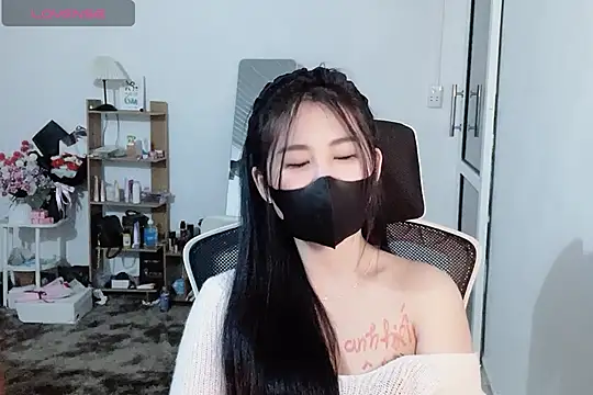 Snapshot of ___Daisy___ chatting on November 2025 03:23:01 PM Daisy online show from November 2025 03:23:01 PM