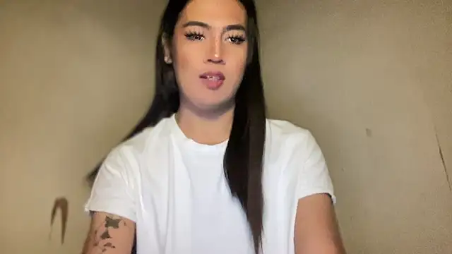 Snapshot of fallon_empress143 chatting on September 2025 12:32:01 AM fallon empress143 online show from September 2025 12:32:01 AM