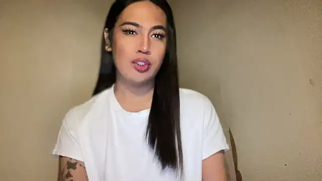 Snapshot of fallon_empress143 chatting on September 2025 04:12:01 AM fallon empress143 online show from September 2025 04:12:01 AM