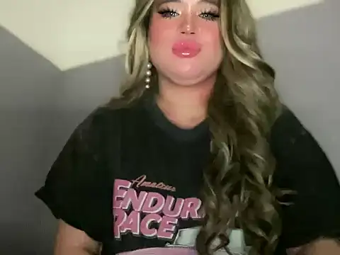 Snapshot of Naughtyrosecum chatting on September 2025 06:55:01 PM Naughtyrosecum online show from September 2025 06:55:01 PM