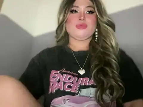 Snapshot of Naughtyrosecum chatting on October 2025 01:52:01 PM Naughtyrosecum online show from October 2025 01:52:01 PM