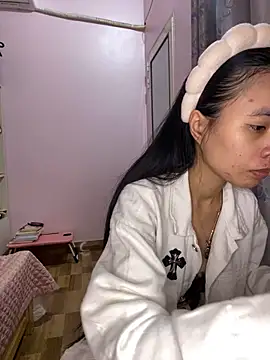 Snapshot of Dau-Tayy chatting on October 2025 12:26:02 PM Dau-Tayy online show from October 2025 12:26:02 PM