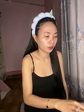 Snapshot of Dau-Tayy chatting on November 2025 07:25:01 AM Dau-Tayy online show from November 2025 07:25:01 AM