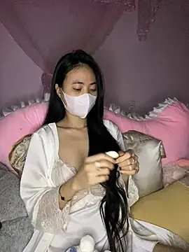 Snapshot of Dau-Tayy chatting on February 2026 11:37:02 AM Dau-Tayy online show from February 2026 11:37:02 AM