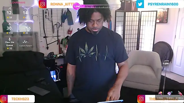 Snapshot of SamXTeck chatting on March 2026 11:50:01 PM SamXTeck online show from March 2026 11:50:01 PM