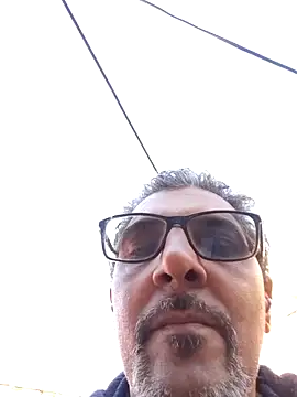 Snapshot of RobertoVip77 chatting on October 2025 09:54:01 AM RobertoVip77 online show from October 2025 09:54:01 AM