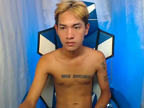 Snapshot of riks_tyler chatting on November 2025 03:52:01 AM riks tyler online show from November 2025 03:52:01 AM