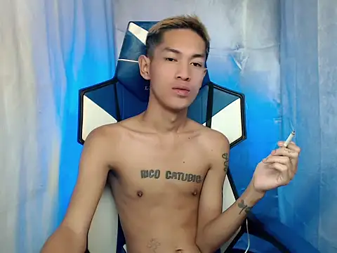 Snapshot of riks_tyler chatting on December 2025 06:01:02 PM riks tyler online show from December 2025 06:01:02 PM