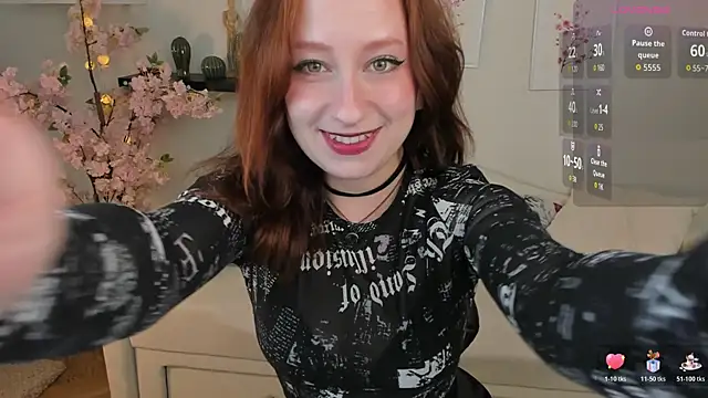 Snapshot of Violet_Griffen chatting on October 2025 03:35:02 PM Violet Griffen online show from October 2025 03:35:02 PM