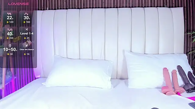 Snapshot of SandraMilerr chatting on December 2025 04:18:02 AM SandraMilerr online show from December 2025 04:18:02 AM