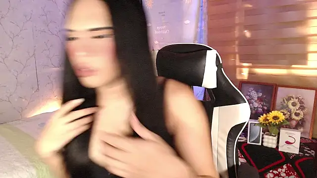 Snapshot of TssluttyNikka chatting on March 2026 06:24:02 AM TssluttyNikka online show from March 2026 06:24:02 AM