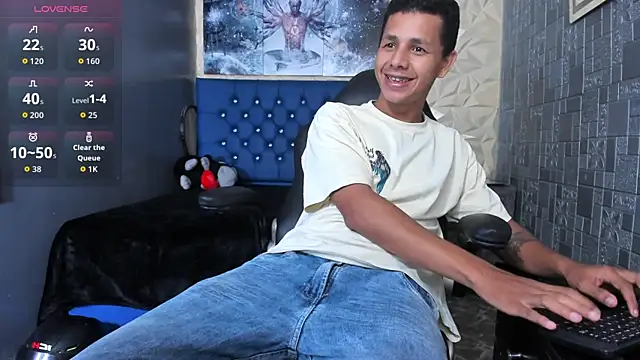 BigMonstercoks69 online show from March 2026 11:22:02 AM