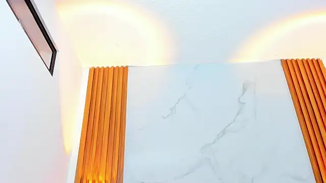 Snapshot of IsabellaMonet chatting on November 2025 11:21:02 AM IsabellaMonet online show from November 2025 11:21:02 AM