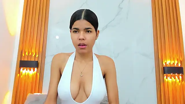 Snapshot of IsabellaMonet chatting on December 2025 11:06:01 AM IsabellaMonet online show from December 2025 11:06:01 AM