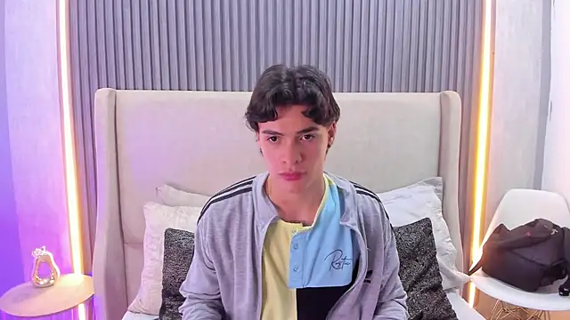 BenitoSaenz online show from October 2025 12:08:01 AM