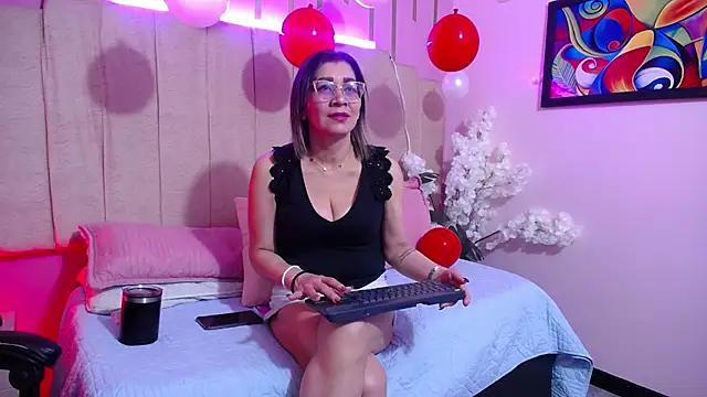 Snapshot of SexyLaddy__ chatting on September 2025 02:18:02 PM SexyLaddy online show from September 2025 02:18:02 PM