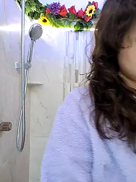 SeleneLuminari8 online show from May 2026 04:23:01 PM