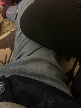 Snapshot of Aq2006 chatting on January 2026 10:52:01 PM Aq2006 online show from January 2026 10:52:01 PM